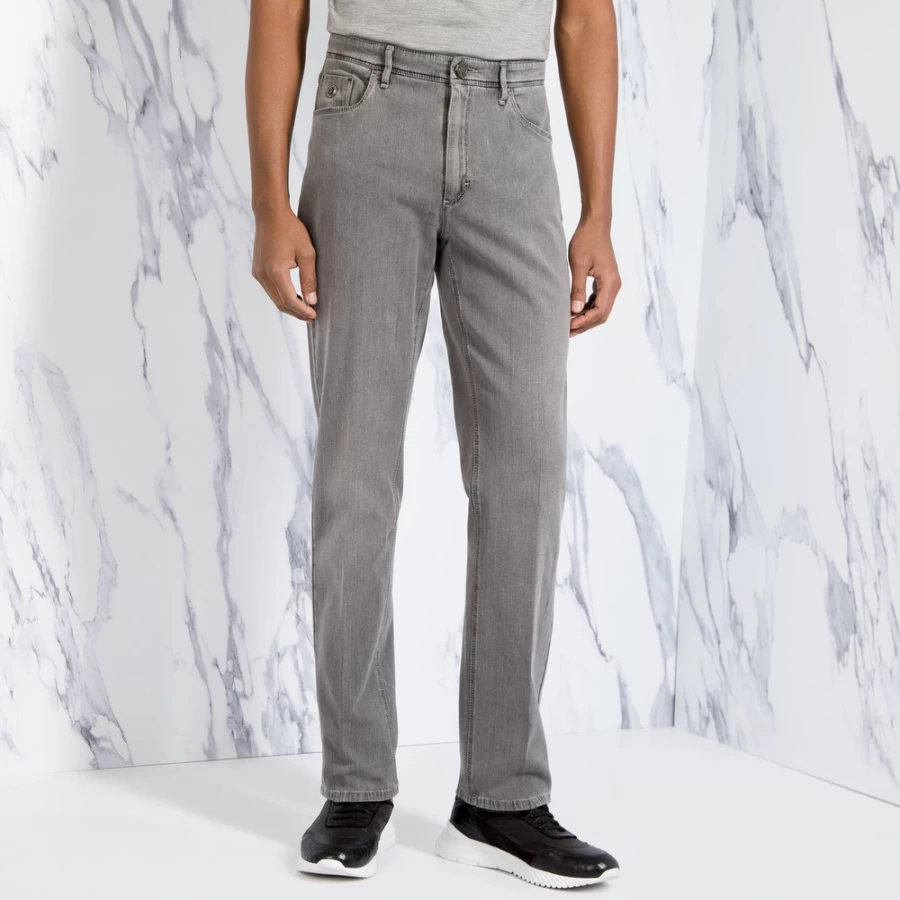 "Stefano Ricci Men's Premium Luxury Jeans for Style & Comfort"